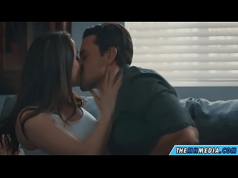 ❤️ Feusuaiga alofa ma se tina busty lelei ❤❌ Na'o le porn ❌
